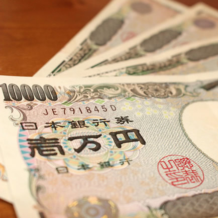 なぜ日給保証4万円も出せるの？